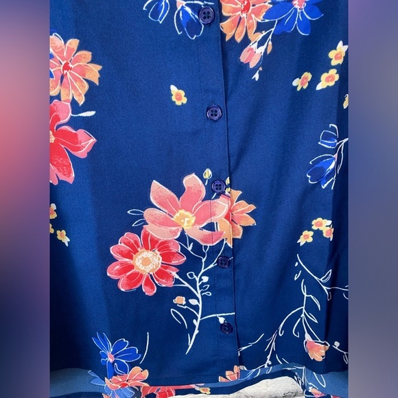 Woman Within Blue and Pink Floral Handkerchief Hem Tank Top size 18/20 - Picture 2 of 6